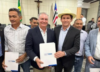 Prefeito de Coroatá, Edimar Vaqueiro, adere a programa de regularização fundiária do TJMA